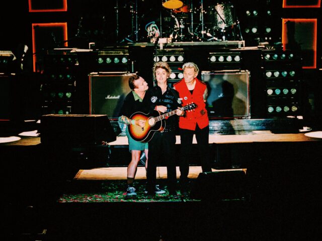 “Greek Day”: Η θρυλική βραδιά των Green Day