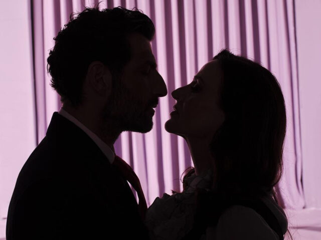 Η Στέγη παρουσιάζει τον Οιδίποδα του Robert Icke με ελληνικό θίασο