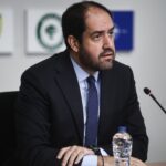 Φωτιά στην Πάτρα: Επίθεση Κεφαλογιάννη σε Πελετίδη