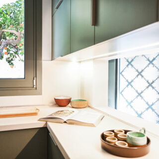 Οι μικρές διπλοκατοικίες της Αθήνας κρύβουν μια όμορφη ζωή