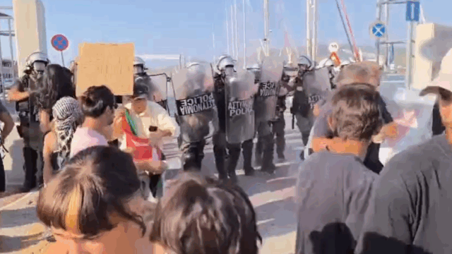 Βόλος: Χημικά και κρότου λάμψης στη διαδήλωση κατά του ισραηλινού κρουαζιερόπλοιου Crown Iris