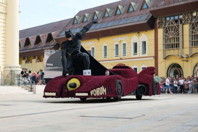 Το Καρναβάλι των Λουλουδιών πραγματοποιήθηκε στη Ντέμπρετσεν της Ουγγαρίας
