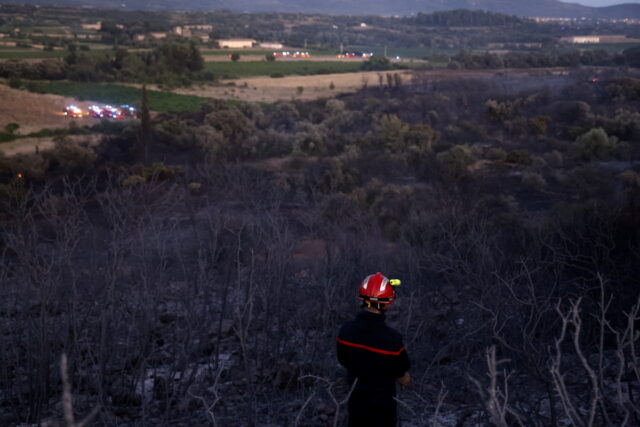Γαλλία: Ενας νεκρός και εννέα τραυματίες από τη μεγάλη φωτιά