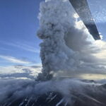 Εξερράγη το ηφαίστειο στην Καμτσάτκα για πρώτη φορά μετά από έξι αιώνες [ΒΙΝΤΕΟ]