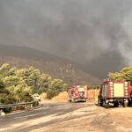 Zάκυνθος: Σε ύφεση τα πύρινα μέτωπα στο νησί