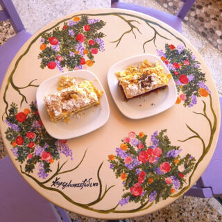 Αν πας στην Αστυπάλαια, δοκίμασε μιλφέιγ στο “Καφεγλυκατζίδικο Μαρίνος”