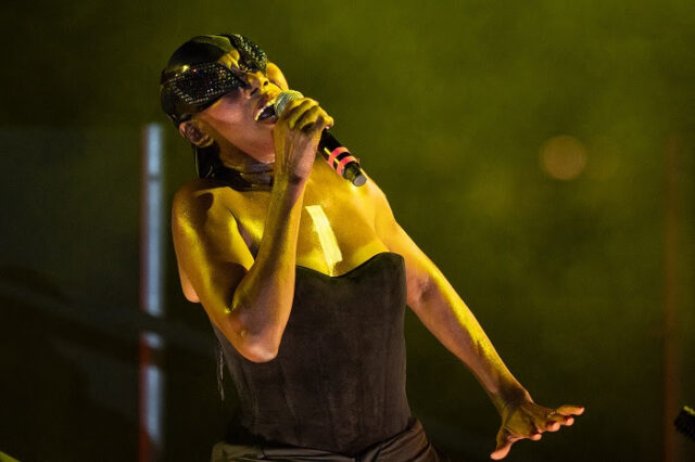 Sani Festival 2025: Η ιέρεια της παγκόσμιας σκηνής Grace Jones μάγεψε το κοινό στον Λόφο της Σάνης