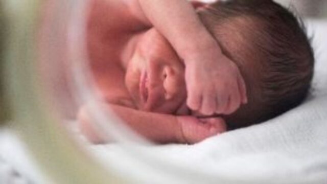 Γαλλία: Νοσηλεύτρια διώκεται για σεξουαλικές επιθέσεις σε βρέφη