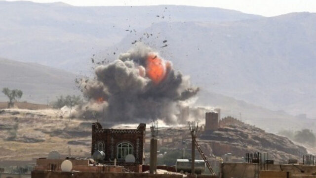 Τουλάχιστον 6 νεκροί και σχεδόν 90 τραυματίες στους βομβαρδισμούς του Ισραήλ στην Υεμένη