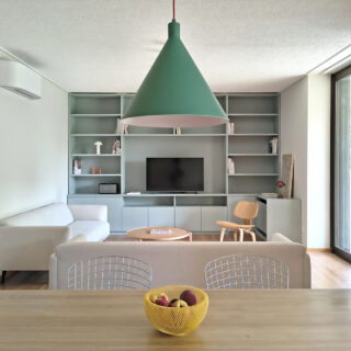 Ένα διαμέρισμα των 80s στην Κηφισιά ανακαινίστηκε διατηρώντας τα στοιχεία της εποχής του