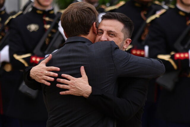 Γαλλία: Ο «συνασπισμός των προθύμων» συζητά για την Ουκρανία