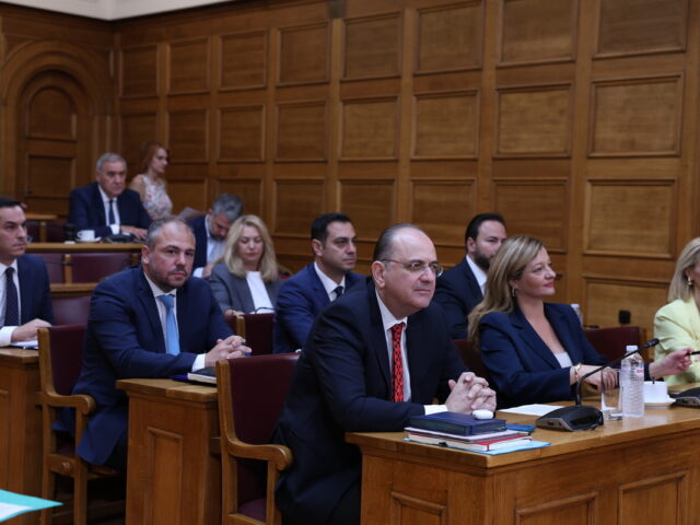 Στ. Τζεδάκης στην Εξεταστική: «Ο ΟΠΕΚΕΠΕ είναι αυτός που μετρά τα ζώα»