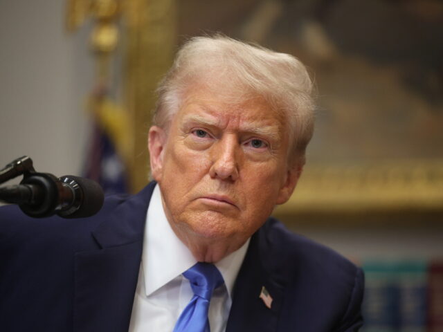 Τραμπ: Έχω υποχρέωση να μηνύσω το BBC που «παραπλάνησε το κοινό»