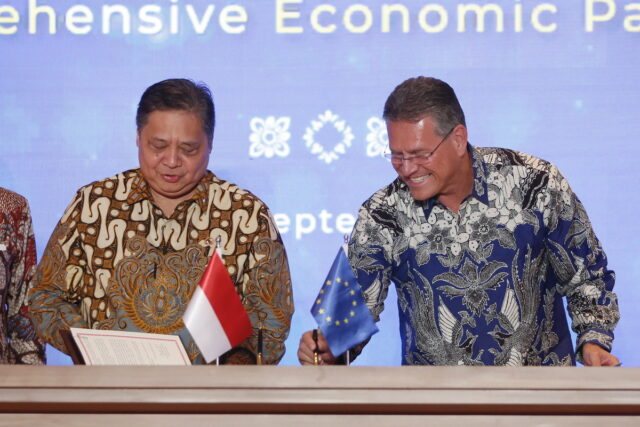Η ΕΕ και η Ινδονησία υπέγραψαν εμπορική συμφωνία