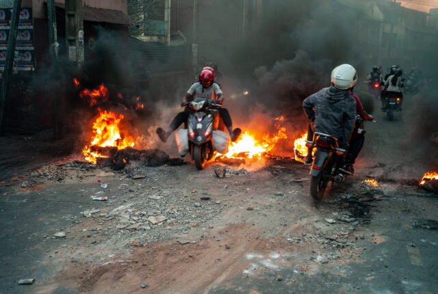 Τουλάχιστον 22 νεκροί σε διαδηλώσεις στη Μαδαγασκάρη – Ο πρόεδρος αποπέμπει την κυβέρνηση