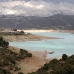 Στα χαμηλότερα επίπεδα της τελευταίας δεκαετίας η έκταση της λίμνης του Μόρνου