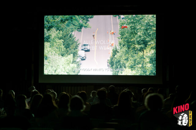 Το KinoFest δίνει μια νέα ζωή στους χώρους της ιστορικής οινοποιείας Castro Clauss και τους μετατρέπει σε ένα θερινό σινεμά