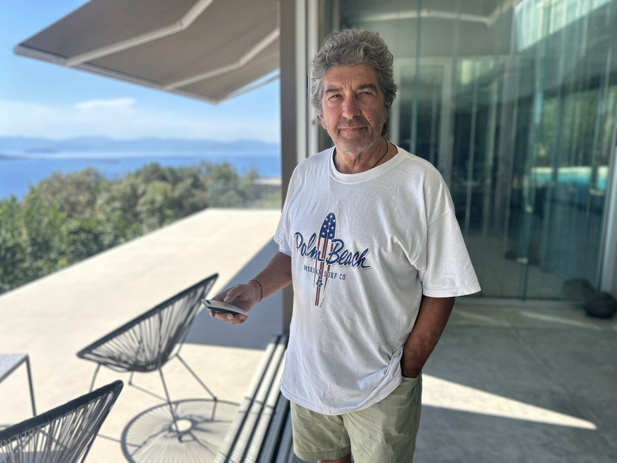 Κώστας Βαρώτσος