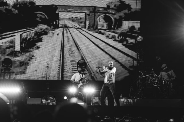 Σκέτη ροκ μαγεία η εμφάνιση των Jethro Tull στην Αθήνα