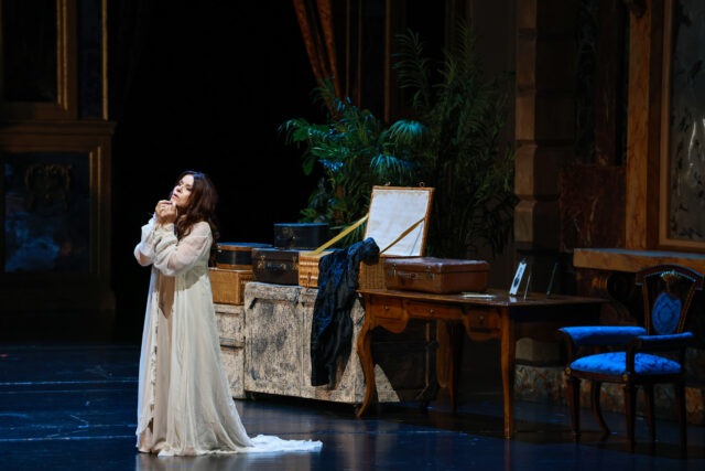 Αποθέωση στην Κίνα για την Τραβιάτα της Εθνικής Λυρικής Σκηνής