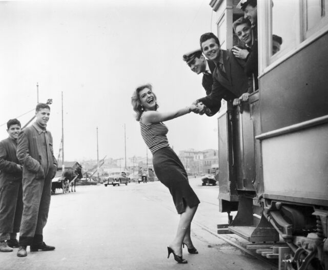 Ο Χατζιδάκις στο σινεμά: Μαραθώνιος ταινιών για τα 100 χρόνια από τη γέννησή του