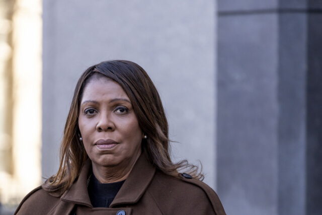 ΗΠΑ: Διώκεται η εισαγγελέας που είχε οδηγήσει τον Τραμπ στα δικαστήρια