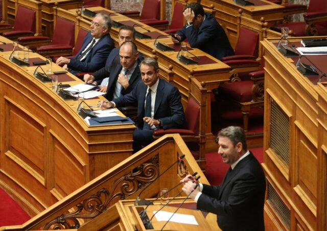 Ανδρουλάκης σε Μητσοτάκη: «Με τη στάση σας για τη Γάζα εκθέσατε τη χώρα και την ιστορία του ελληνικού λαού»