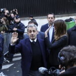 Γαλλία: Αποφυλακίζεται μετά από 20 ημέρες στη φυλακή ο Νικολά Σαρκοζί