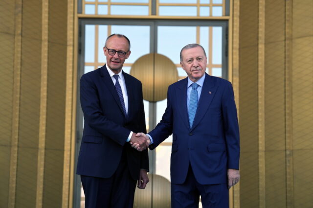 Συνάντηση Μερτς-Ερντογάν: Συμφωνία για αμυντική συνεργασία