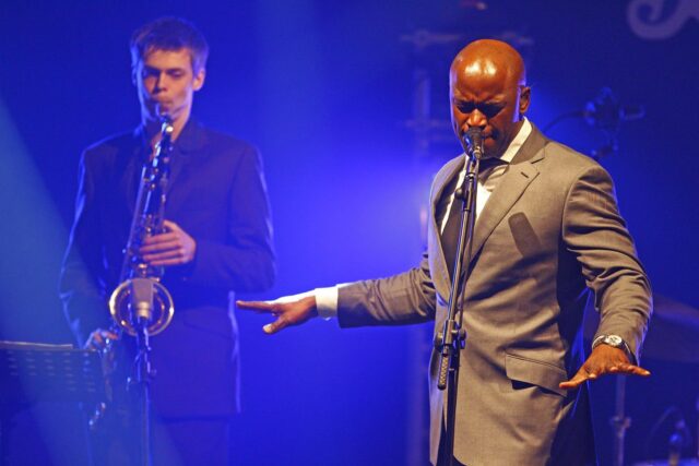 Olad Onabulé και Gilad Atzmon μας προσκαλούν στο Half Note Jazz Club