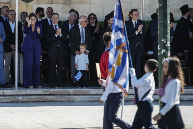 28η Οκτωβρίου: Ολοκληρώθηκε η μαθητική παρέλαση στην Αθήνα