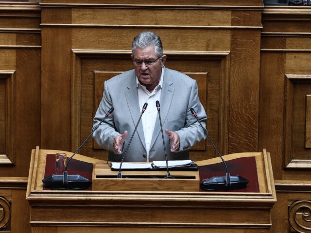 Στη Βουλή δικογραφία με αίτημα άρσης ασυλίας του Δημήτρη Κουτσούμπα