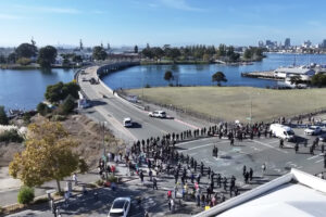 Τα «Κίτρινα Γιλέκα» της Αμερικής: Η αντίσταση στον τραμπικό φασισμό έχει ξεκινήσει