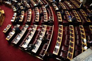 Βουλή: Εγκρίθηκε η πρόταση Μητσοτάκη για Διακομματική στον πρωτογενή τομέα