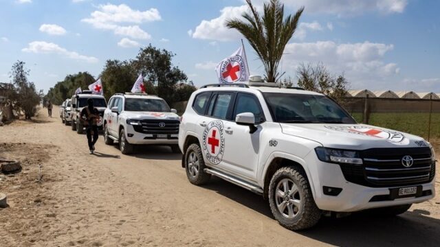 Ερυθρός Σταυρός: Ολοκληρώθηκε η μεταφορά 15 σορών Παλαιστινίων αιχμαλώτων από το Ισραήλ στη Γάζα