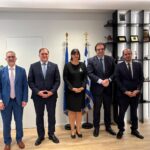 Συνάντηση Πιερρακάκη με την Ευρωπαία εισαγγελέα στα γραφεία της ΑΑΔΕ