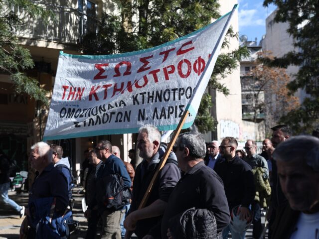 Τσιάρας μετά τη συνάντηση με αγρότες: «Στηρίζουμε τον έντιμο Έλληνα παραγωγό» – Έρχονται πληρωμές ΟΠΕΚΕΠΕ και αποζημιώσεις