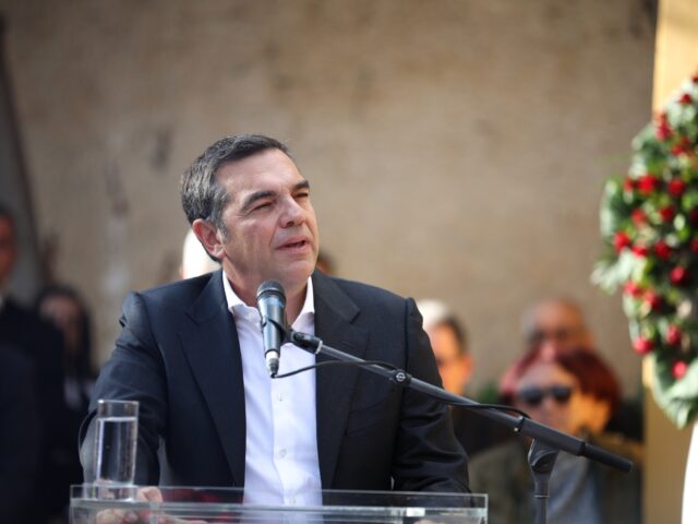 O επικήδειος του Αλ. Τσίπρα στην πολιτική κηδεία του Αλ. Φαμπουράρη