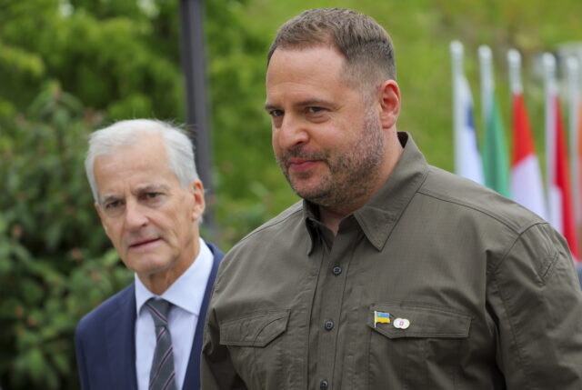 Ουκρανία: Έρευνα για διαφθορά στο σπίτι του προσωπάρχη του Ζελένσκι