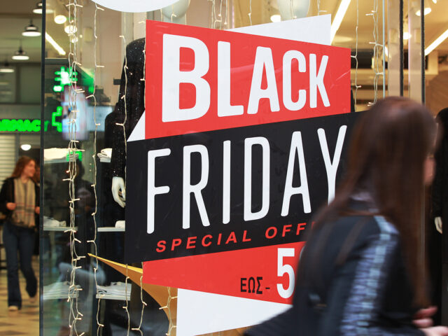 Black Friday: Αισιοδοξία στις επιχειρήσεις, υπό πίεση οι καταναλωτές