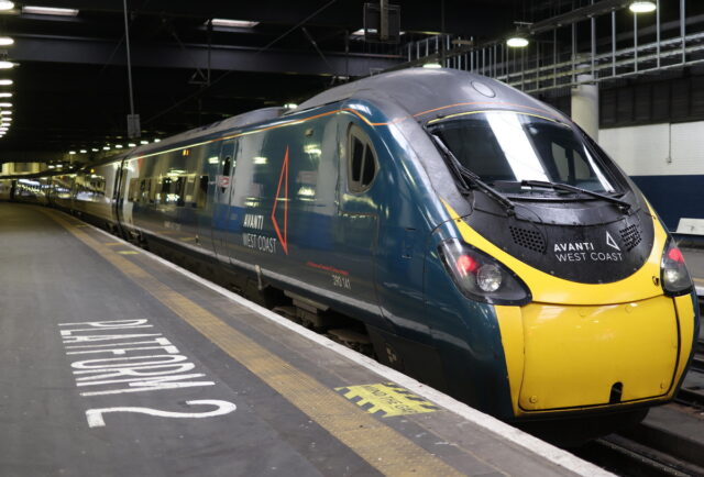 Εκτροχιάστηκε τρένο στη βορειοδυτική Αγγλία – Τέσσερις τραυματίες