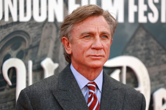 Ο Ντάνιελ Κρεγκ στην πιο σκοτεινή υπόθεση του Benoit Blanc