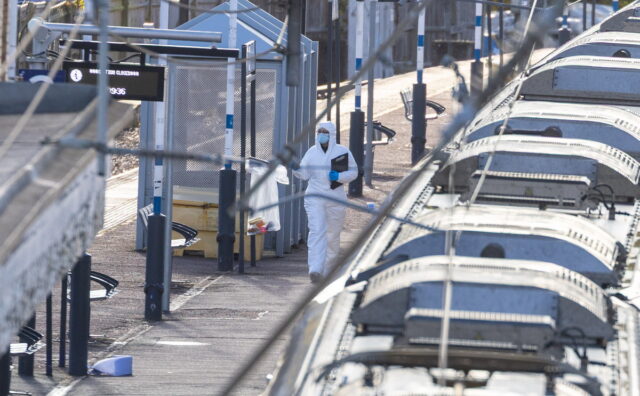 Βρετανία: Ένας 32χρονος κατηγορείται για την επίθεση με μαχαίρι σε τρένο