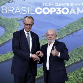 Λούλα από την COP30: Αποδέσμευση από τα ορυκτά καύσιμα χωρίς επιβολές και προθεσμίες