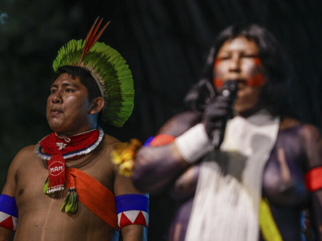 Βραζιλία: Αυτόχθονες διαδηλωτές μπλοκάρουν την είσοδο της COP30