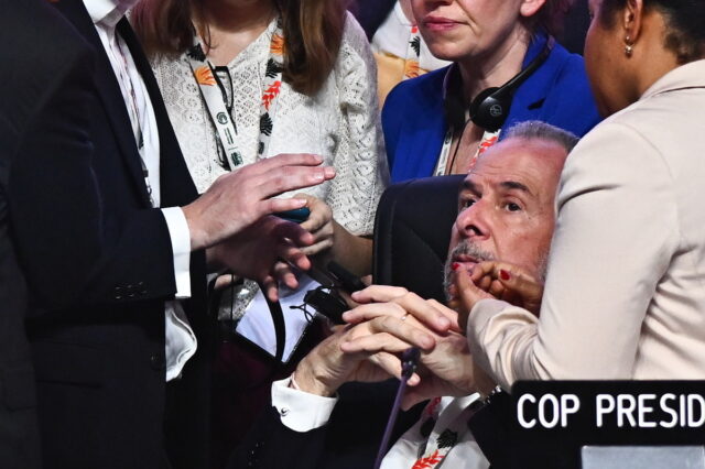 COP30: Συμβιβασμός για την κλιματική δράση, χωρίς σχέδιο εξόδου από τα ορυκτά καύσιμα