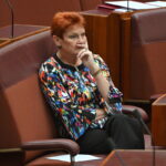 Αυστραλία: Η ακροδεξιά Πολίν Χάνσον αποβλήθηκε από τη Γερουσία