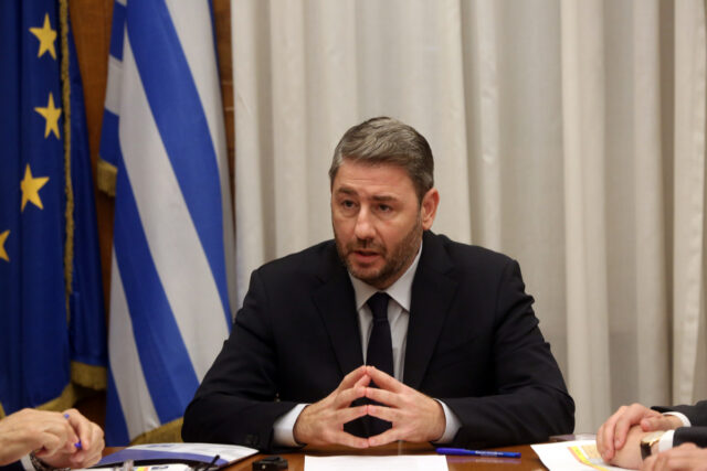 Ν. Ανδρουλάκης: «Ο Ξυλούρης είναι ο κουμπάρος του Μητσοτάκη»