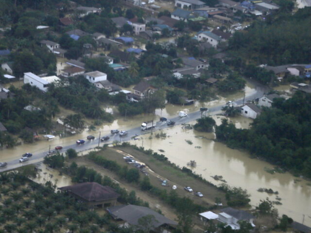 Περισσότεροι από 370 νεκροί σε Ταϊλάνδη, Ινδονησία και Σρι Λάνκα λόγω των πλημμυρών