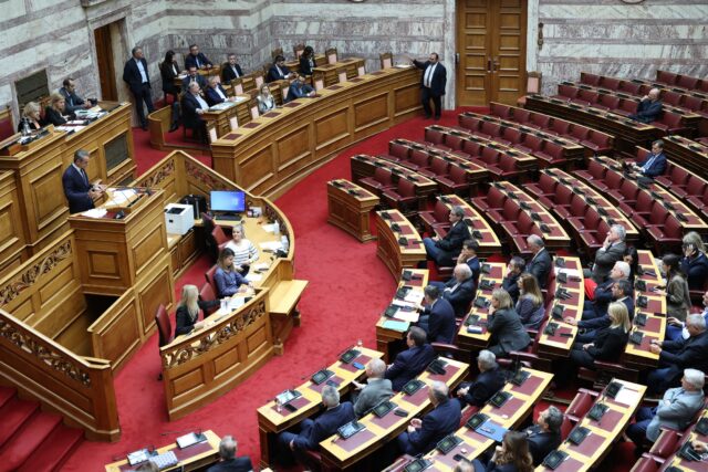 Βουλή: Εφαρμόστηκε και στην «Ώρα του πρωθυπουργού» ο νέος «χρονο-κόφτης»